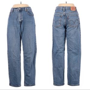 LEVI’S 550 JEANS